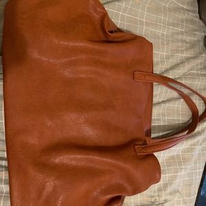 Medium sized travel bag